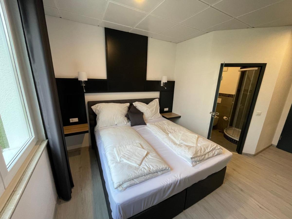 Yebs Hotel Гюнцбург Экстерьер фото